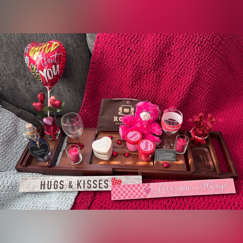 Valentine’s Day bath tub caddy set up